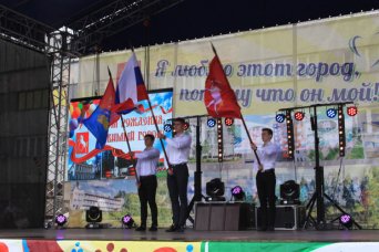аренда большой светодиодный экран Иваново Владимир Кострома Ярославль Нижний Новогород Шуя Кинешма Южа Вичуга Родники Тейково Южа Юрьевец Плёс Кохма Муром Ковров Гусь-Хрустальный Киржач Кольчугино Вязники Александров Суздаль Переславль-Залесский Ростов Рыбинск Тутаев Углич Буй Шарья Приволжск Комсомольск Фурманов Арзамас Дзержинск Саров Бор Кстово Павлово Выкса Балахна Заволжье Богородск Кулебаки Городец